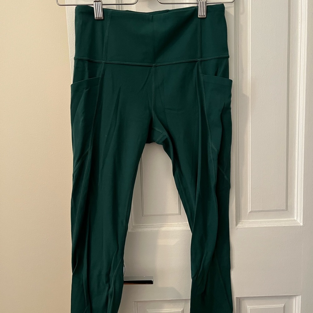 Athleta cropped leggings